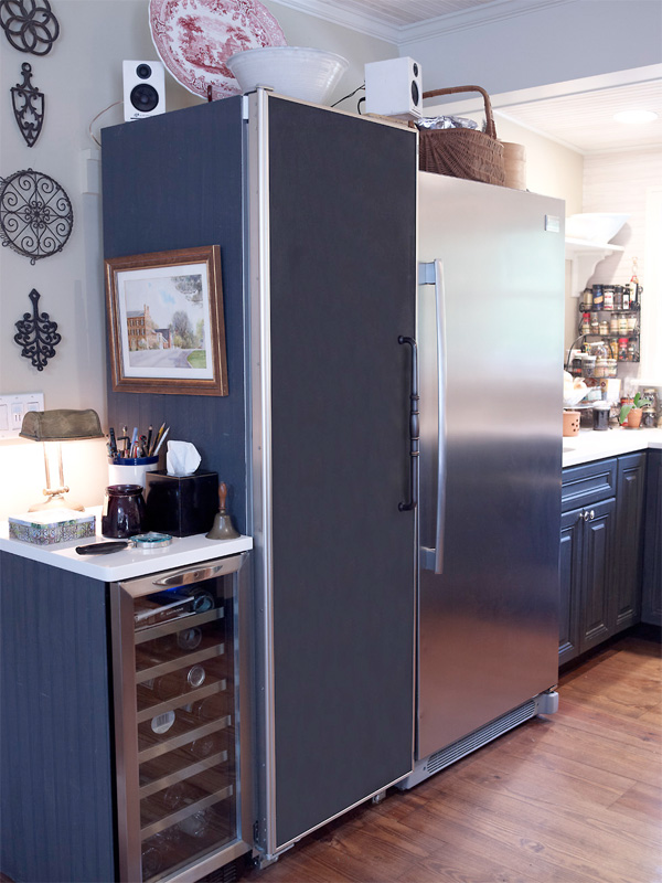 Home Chef Kitchen Style Ideas Chef Plummer S Large Refrigerator Is Great For Storing Soup Stocks